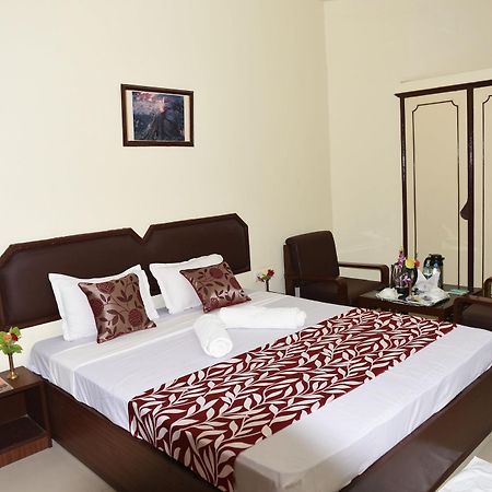 Hotel Lumbini International Bodh Gaya Exterior foto